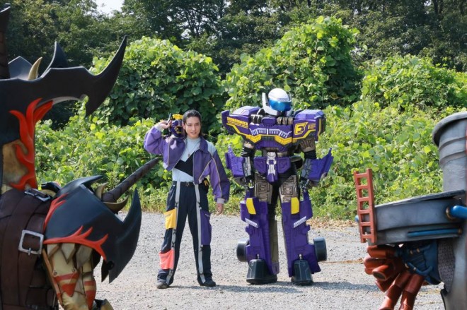 Bakuage Sentai Boonboomger VS King-Ohger 